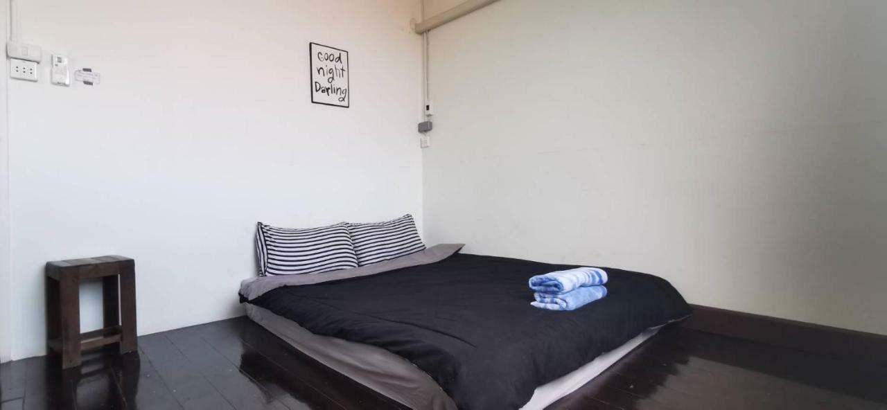 Hostel Sla Bar N'Bed Bangkok Zewnętrze zdjęcie